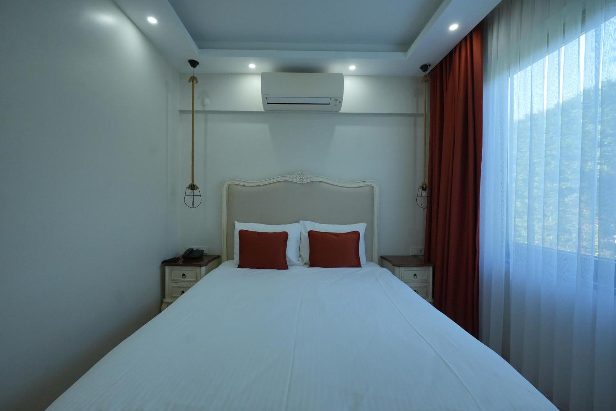 Sapanca Cayir Cimen Otel Buitenkant foto